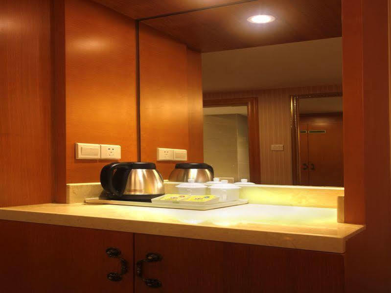 Hanting Express Sanya The First Market Branch Hotel Luaran gambar